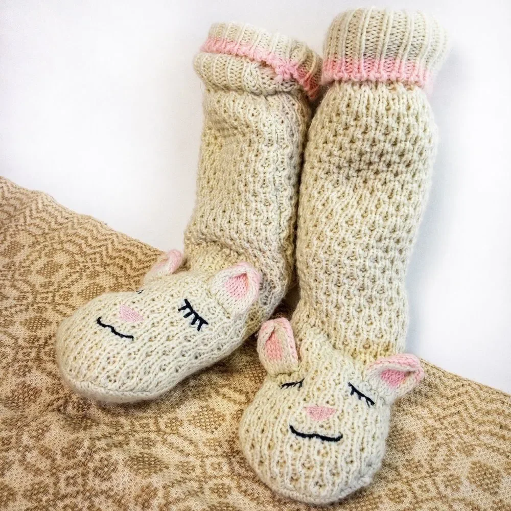 Sleepy Sheep Slipper Socks NWOT